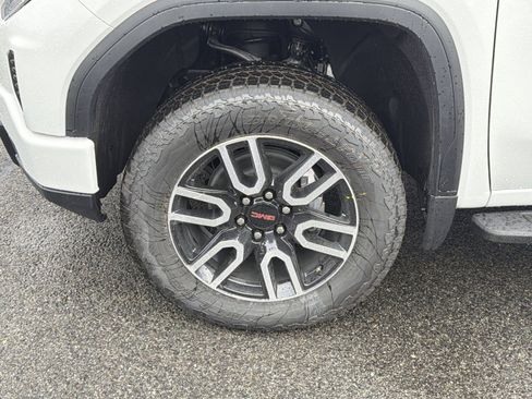 New 2026 GMC Sierra 1500 AT4 w/ AT4 Premium Package image 12