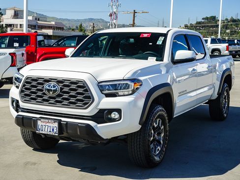 Certified 2023 Toyota Tacoma TRD Off-Road image 6