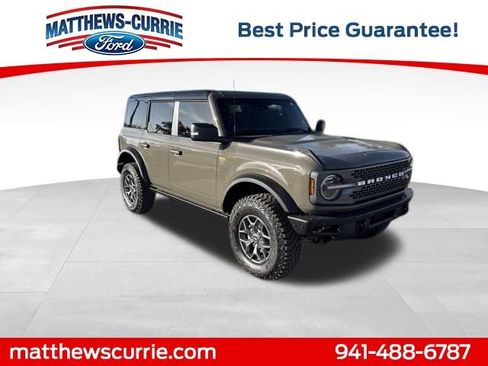 New 2025 Ford Bronco Badlands image 1