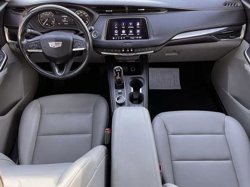 Used 2022 Cadillac XT4 Luxury image 10