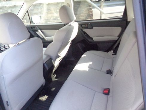 Used 2015 Subaru Forester 2.5i Premium image 12