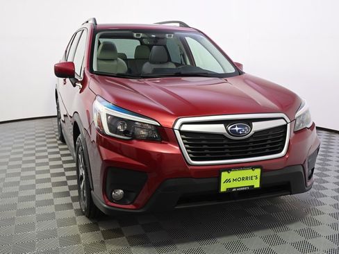 Used 2021 Subaru Forester Premium image 9