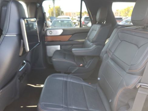 Used 2023 Lincoln Navigator Black Label image 14