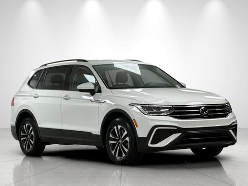 Used 2023 Volkswagen Tiguan S w/ Driver Assistance Package FWD image 7