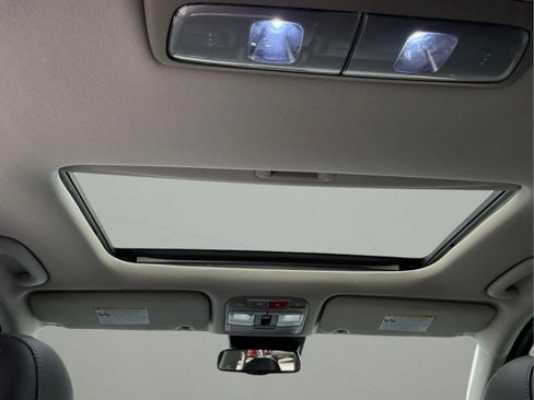 Used 2024 Kia Telluride EX FWD image 12