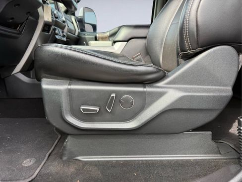 Used 2019 Ford F250 Lariat w/ Chrome Package AWD/4WD image 12