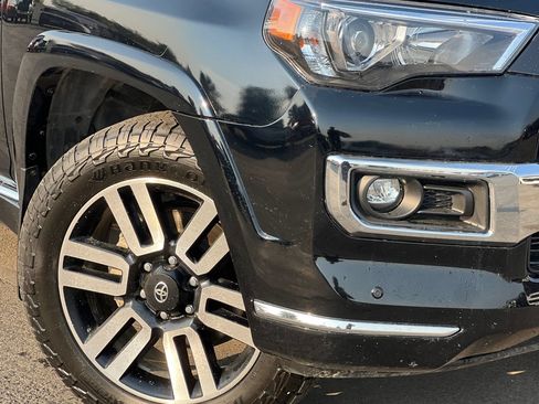Used 2021 Toyota 4Runner Limited AWD/4WD image 31