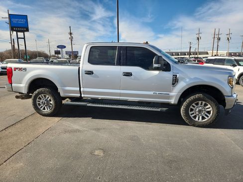 Used 2019 Ford F250 XLT w/ XLT Value Package image 5