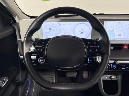 Used 2023 Hyundai Ioniq 5 Limited image 16
