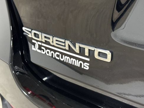 Used 2019 Kia Sorento L FWD image 26