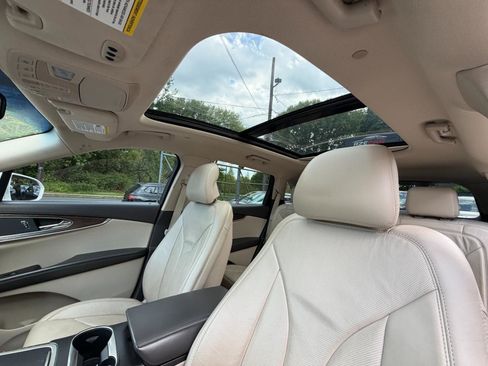 Used 2016 Lincoln MKX Reserve w/ Climate Package AWD/4WD image 27