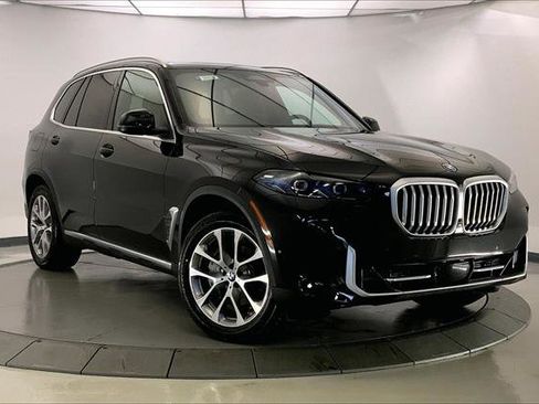 New 2026 BMW X5 xDrive50e w/ Climate Comfort Package image 11