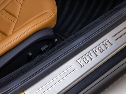 Used 2019 Ferrari 812 Superfast image 60