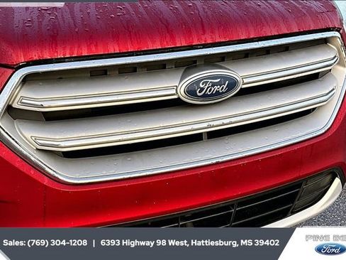 Used 2019 Ford Escape SEL image 21