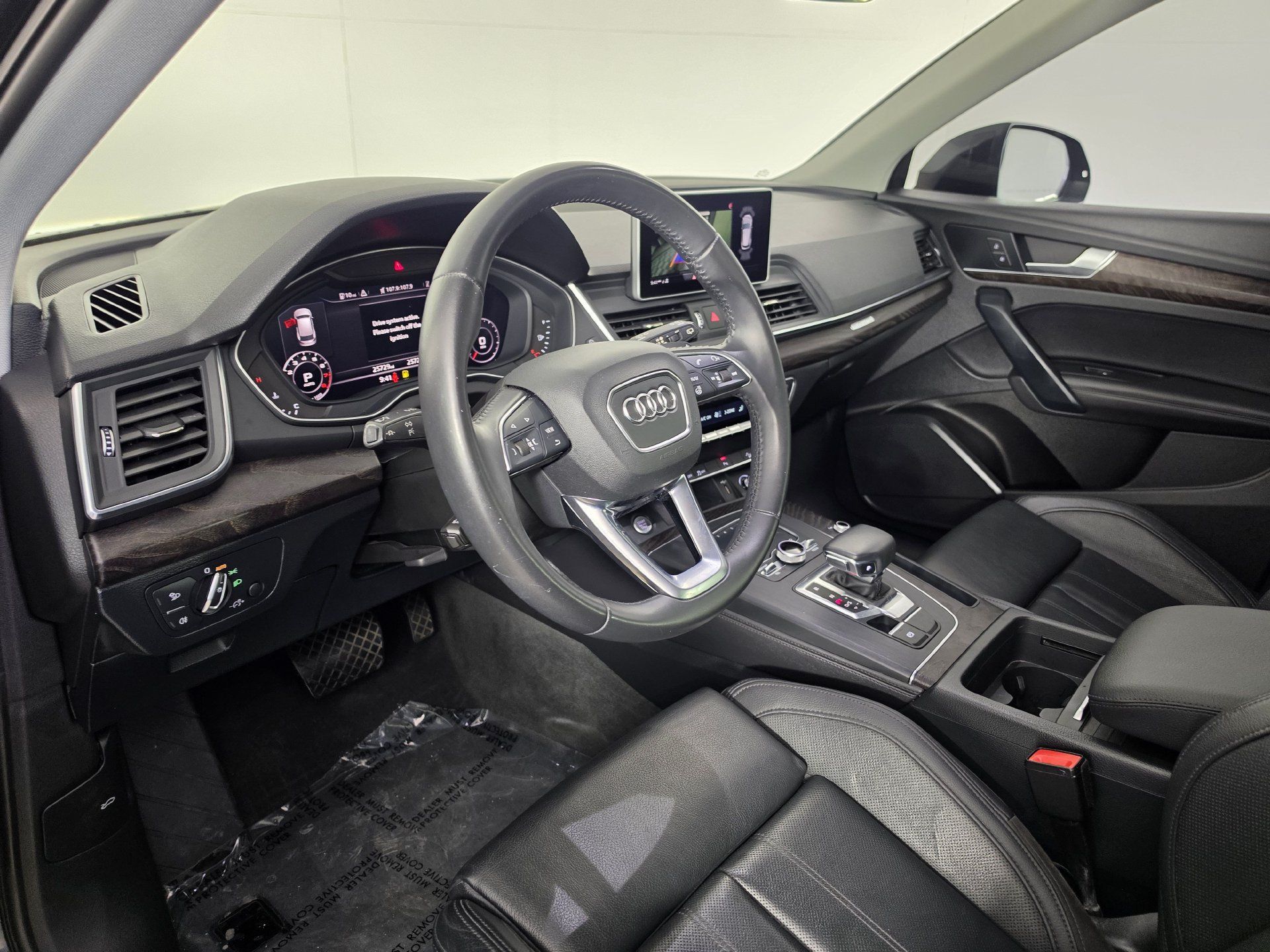 Used 2020 Audi Q5 Premium w/ Premium Plus Package AWD/4WD image 2