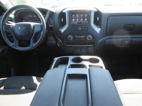 Certified 2024 Chevrolet Silverado 1500 Custom Trail Boss w/ LPO, Dark Essentials Package AWD/4WD image 18