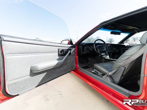 Used 1991 Chevrolet Camaro Z28 RWD image 54
