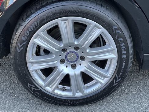 Used 2013 Mercedes-Benz E 350 4MATIC Sedan image 11