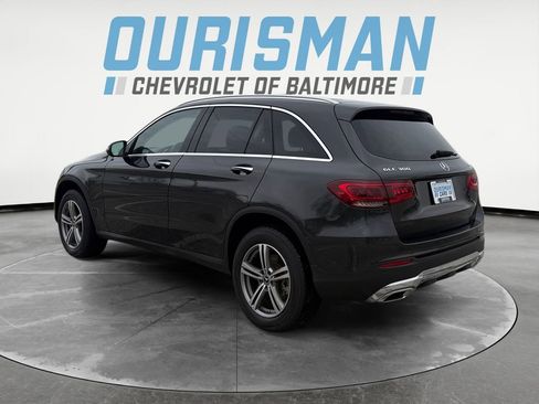 Used 2021 Mercedes-Benz GLC 300 4MATIC image 4