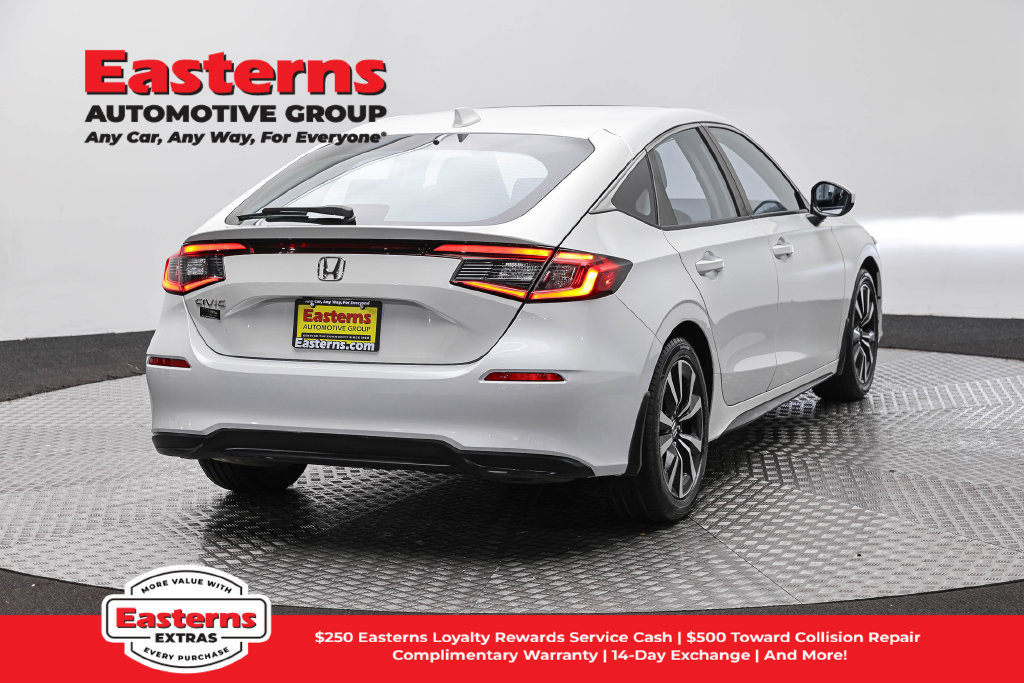 Used 2022 Honda Civic EX-L image 6