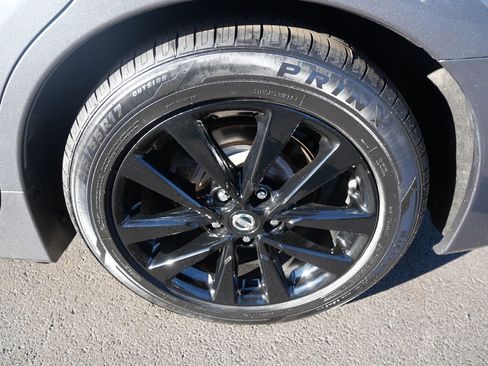 Used 2017 Nissan Altima 2.5 SL w/ Moonroof Package image 34