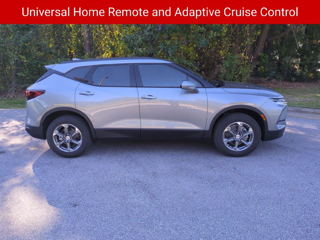 New 2026 Chevrolet Blazer LT w/ Convenience Package FWD image 3