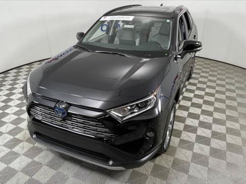 Certified 2020 Toyota RAV4 Limited AWD/4WD image 34