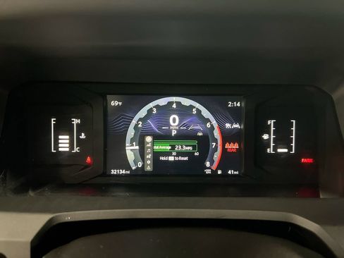 Used 2024 Toyota Tacoma SR5 AWD/4WD image 12