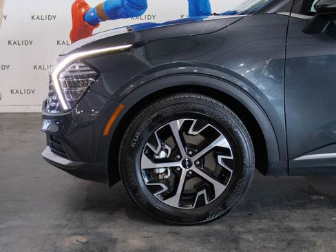 Used 2024 Kia Sportage EX image 16