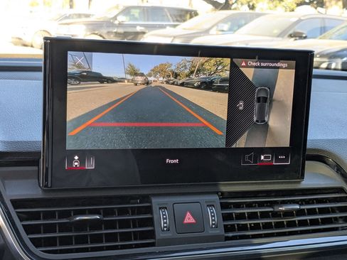 Used 2021 Audi Q5 Premium Plus w/ Premium Plus Package image 15