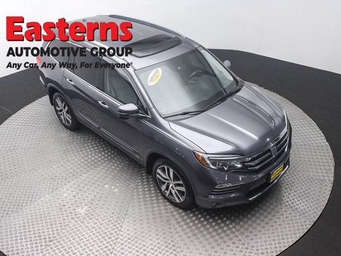 Used 2016 Honda Pilot Touring image 3