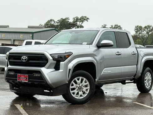 Used 2024 Toyota Tacoma SR5 RWD image 42