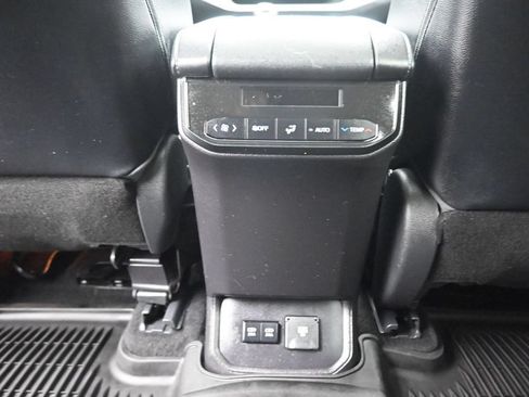 Used 2021 Toyota Highlander Limited AWD/4WD image 37