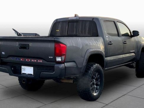 Used 2022 Toyota Tacoma SR5 w/ Technology Package image 13