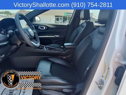 Certified 2025 Jeep Compass Trailhawk AWD/4WD image 18