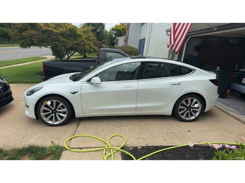 Used 2019 Tesla Model 3 Performance AWD/4WD image 3