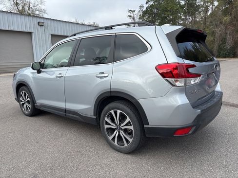 Used 2020 Subaru Forester Limited w/ Popular Package #3 image 26