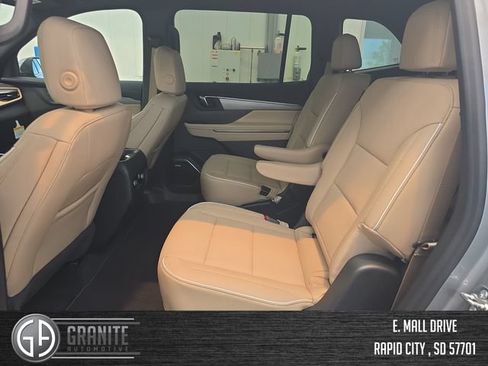 New 2026 Buick Enclave Preferred w/ Super Cruise Package AWD/4WD image 25