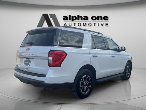 Used 2024 Ford Expedition XLT RWD image 6