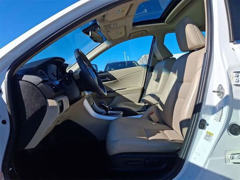 Used 2015 Honda Accord EX-L image 11