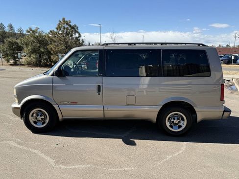 Used 2001 Chevrolet Astro Passenger AWD image 6