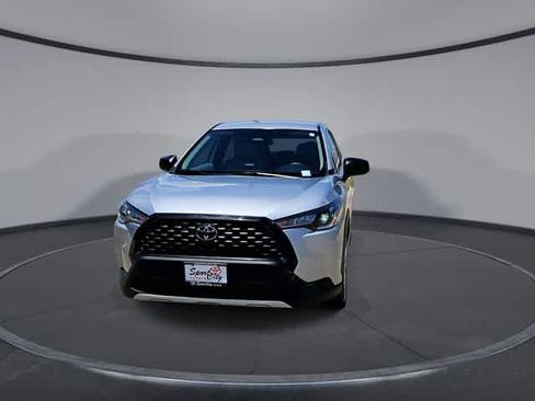 Certified 2023 Toyota Corolla Cross L AWD/4WD image 3
