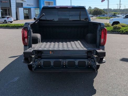Used 2024 GMC Sierra 1500 SLT w/ SLT Premium Plus Package AWD/4WD image 10