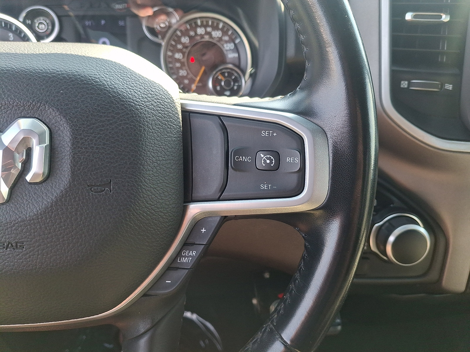 Used 2022 RAM 1500 Big Horn AWD/4WD image 20