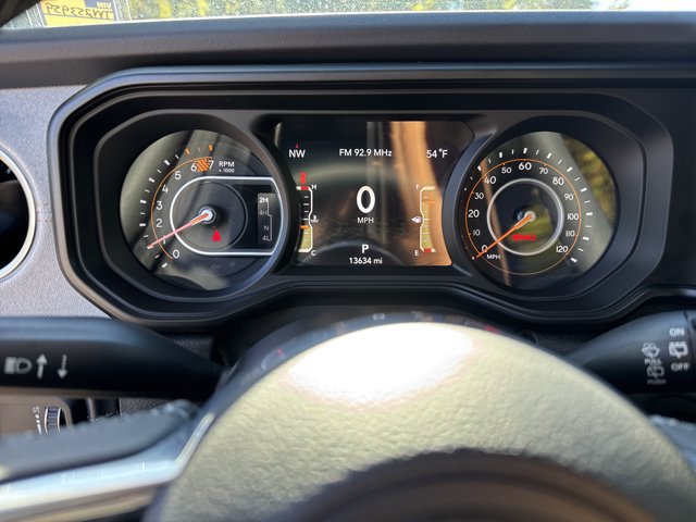 Certified 2026 Jeep Wrangler Unlimited Sahara AWD/4WD image 26