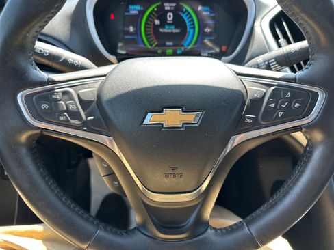 Used 2017 Chevrolet Volt LT FWD image 22