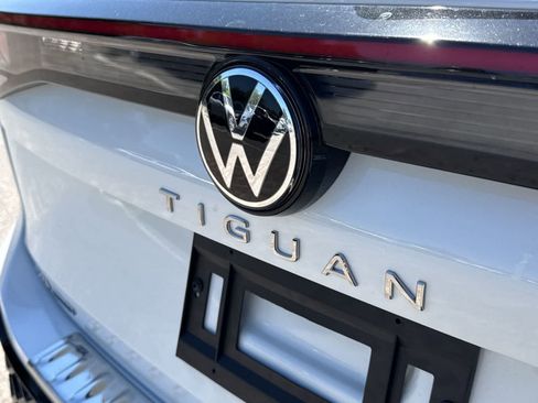 New 2026 Volkswagen Tiguan SEL R-Line AWD/4WD image 11