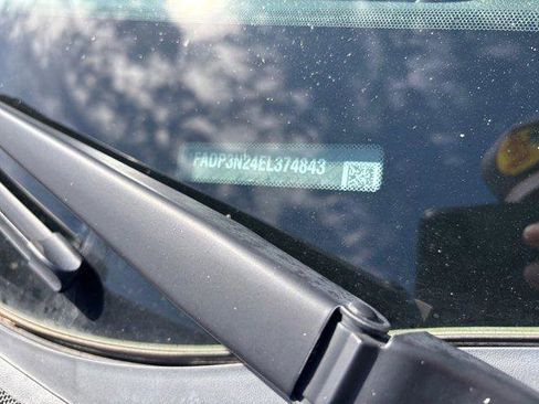 Used 2014 Ford Focus Titanium image 13