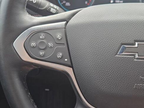 Used 2023 Chevrolet Traverse RS AWD/4WD image 33
