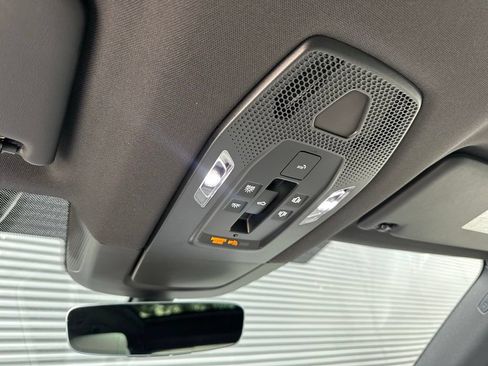 Certified 2026 Porsche Macan Electric RWD image 36